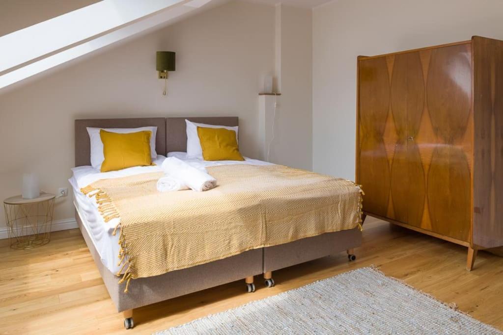 Charming Apartment In Perfect Location Krasków Eksteriør bilde